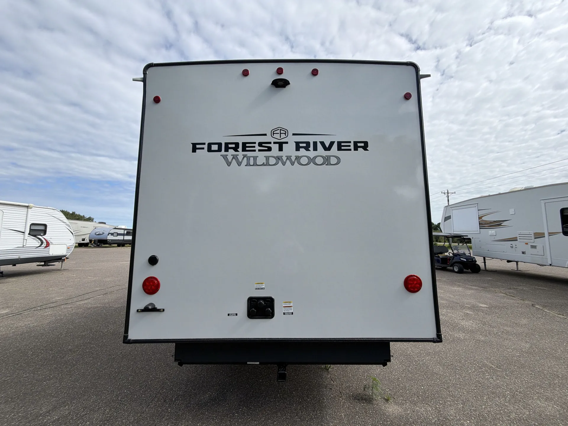 2027 Forest River Wildwood Heritage Glen 301FAM — backside