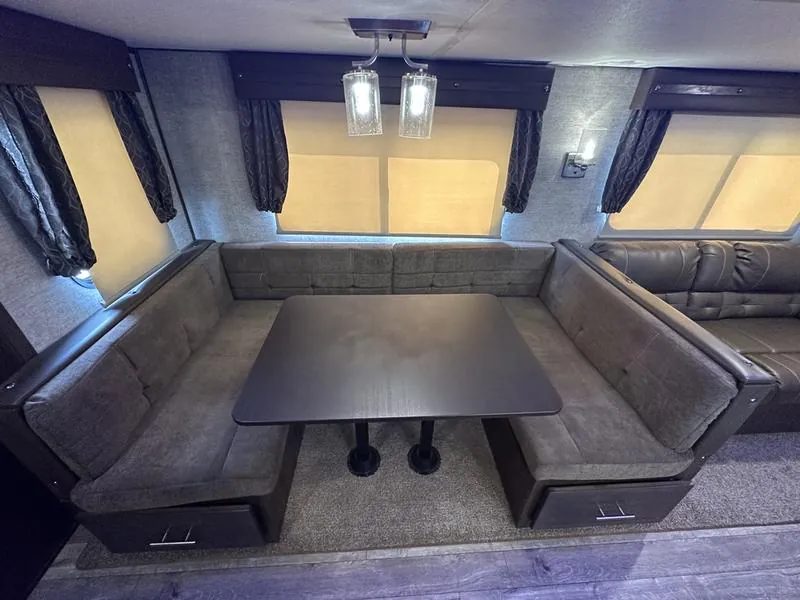 2019 Forest River Cherokee Alpha Wolf 26DBH-L, Photos photo 14