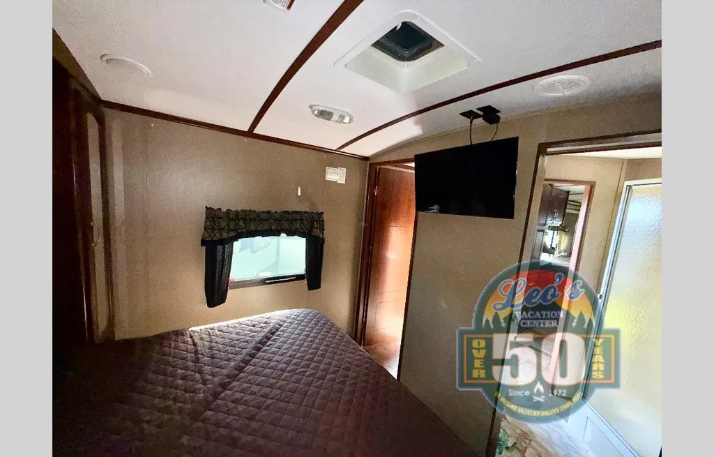 2015 Keystone Outback 298RE, Photos photo 24