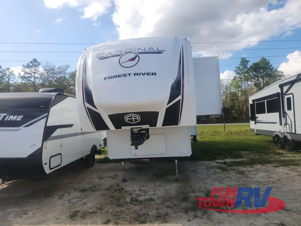 2026 Forest River Cardinal 35CRIB, Photos photo 3