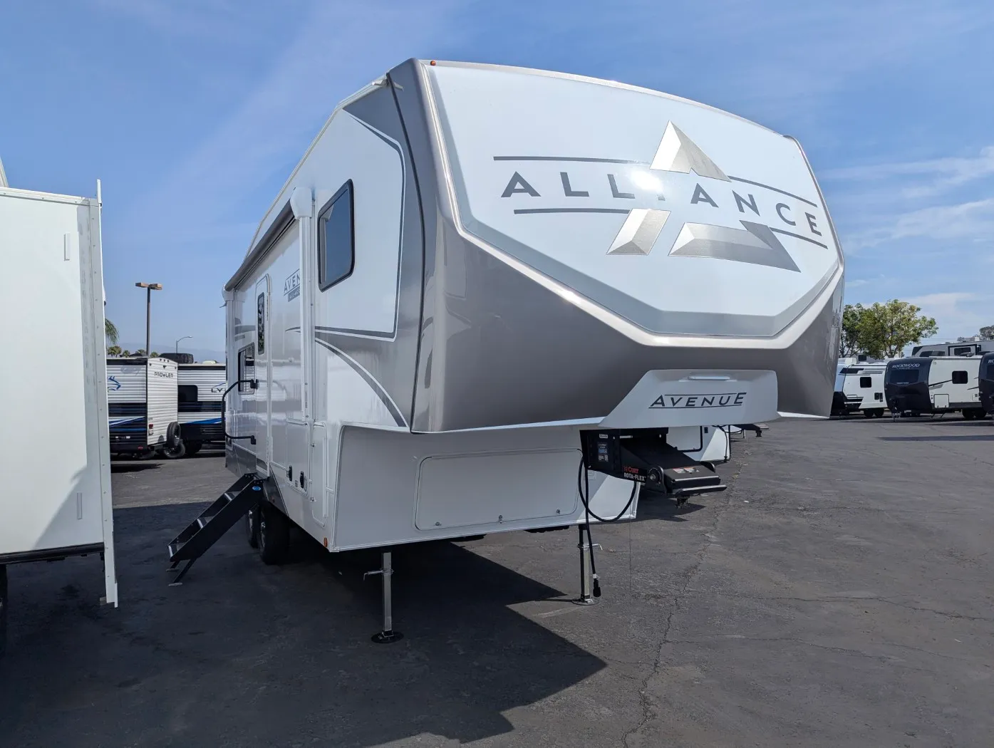 2026 Alliance RV Avenue 23ML - Photo 2