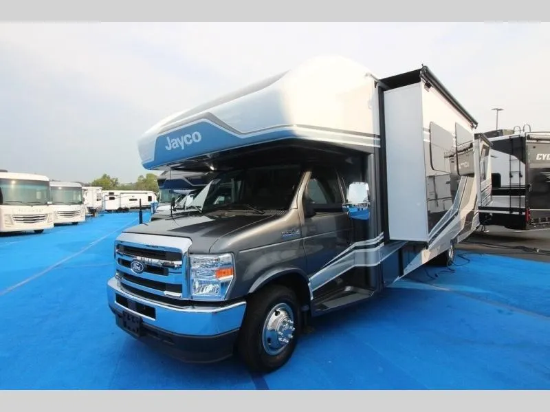 2026 Jayco Greyhawk 29MV - Photo 4