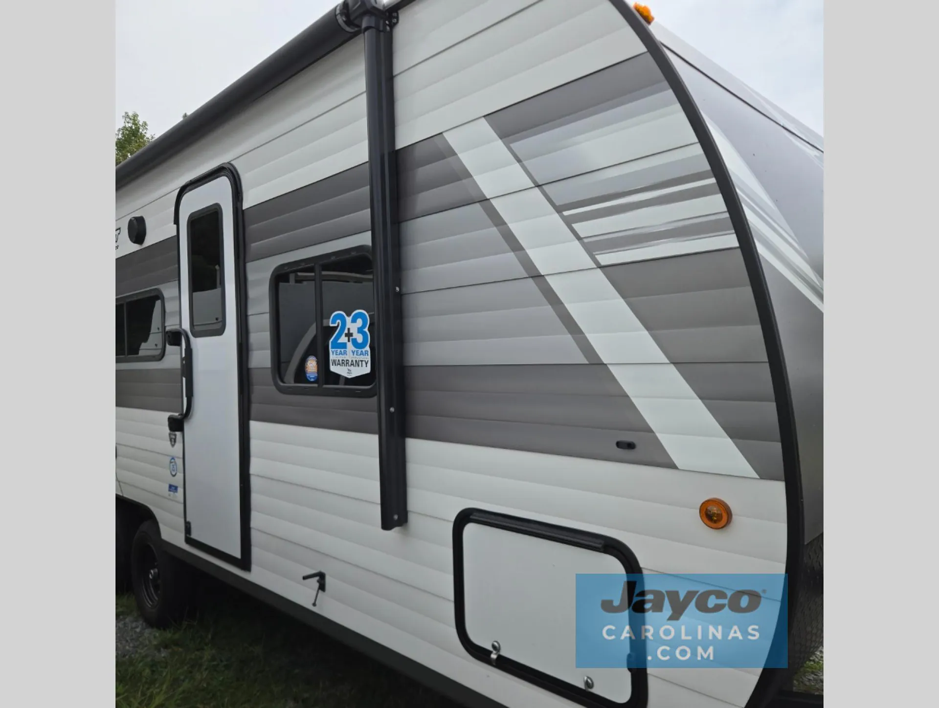 2027 Jayco Jay Flight 210QB - Photo 3