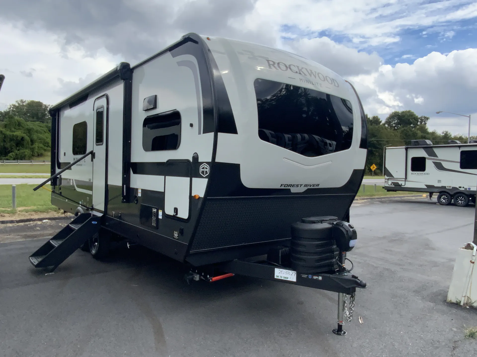 2027 Forest River Rockwood Mini Lite 2523MBR