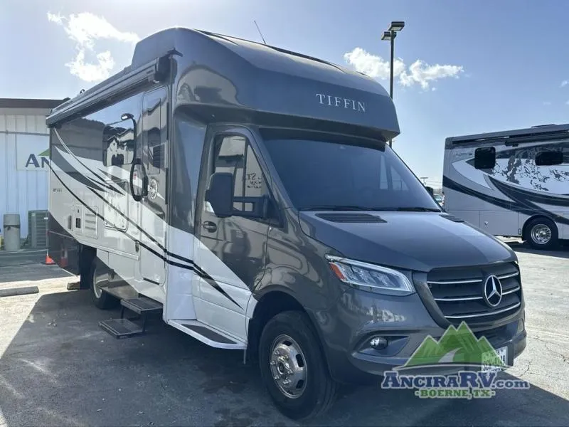 2023 Tiffin Wayfarer 25 RW - Photo 4