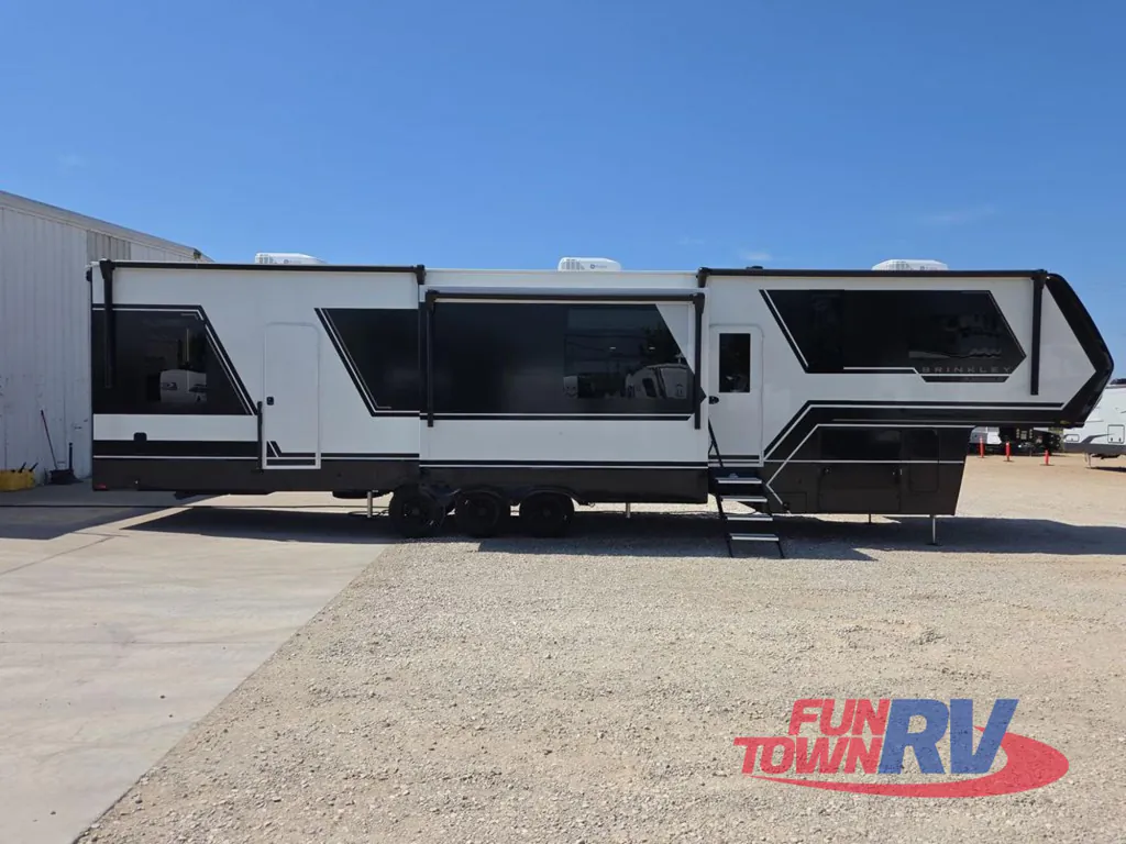 2026 Brinkley Model G 3950, Photos photo 9