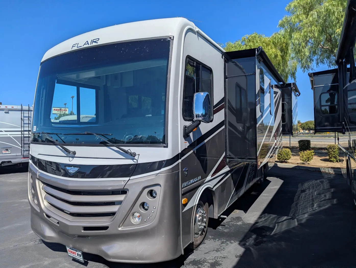 2026 Fleetwood Flair 28A - Photo 4