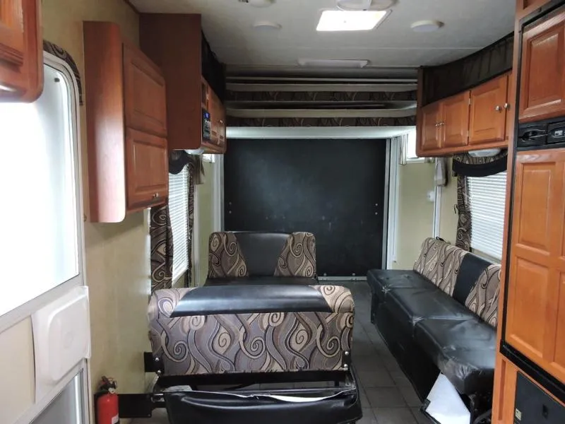 2008 McKenzie Dune Seeker 260FQB - Photo 4