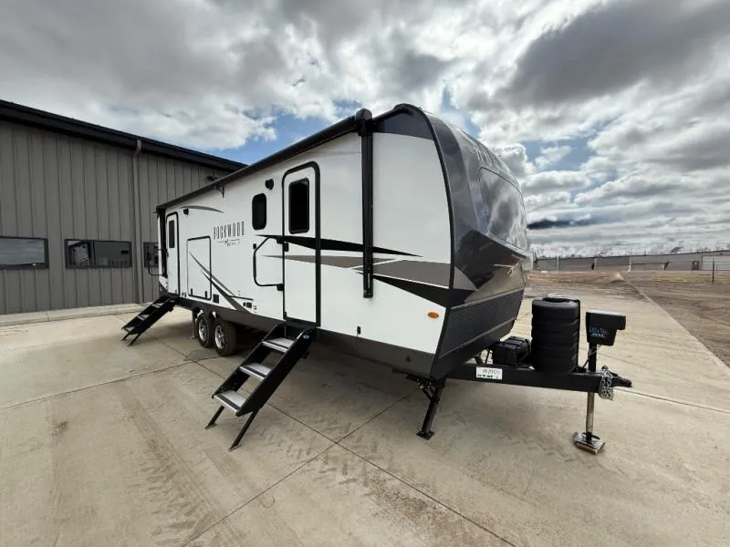 2025 Forest River Rockwood Ultra Lite 2614BS - Photo 2