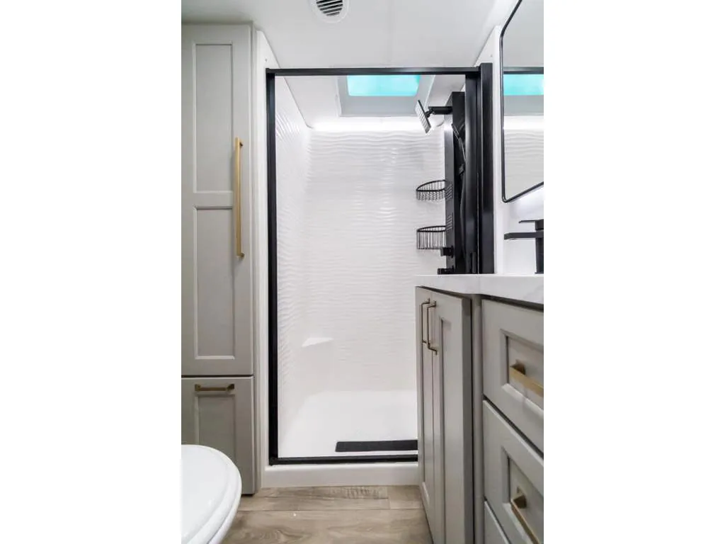2025 Brinkley Model G 3500, Photos photo 35