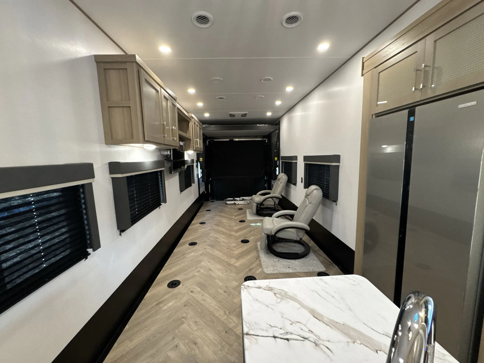 2025 Keystone Carbon 363 — living area main