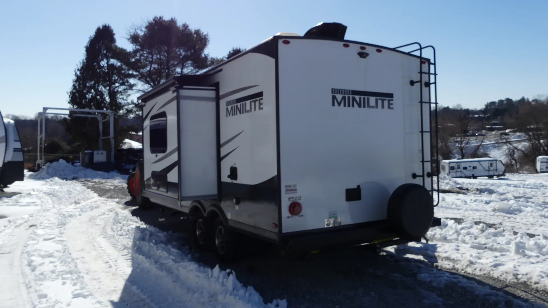 2024 Forest River Rockwood Mini Lite 2109S - Photo 4