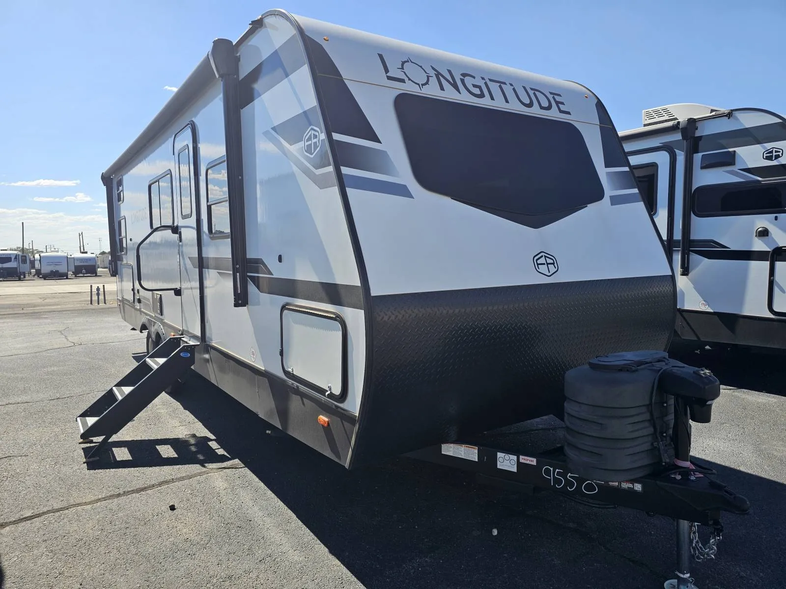 2026 East to West Longitude 255BH - Photo 2