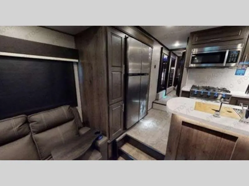 2021 Jayco Seismic 4113 - Photo 3