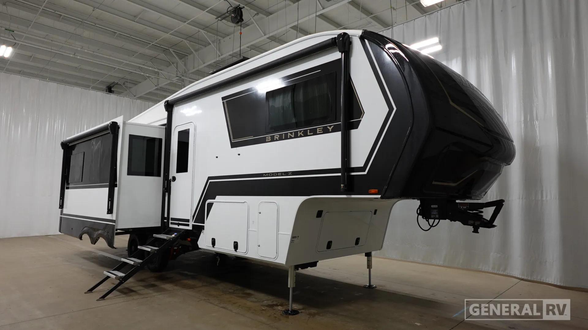 2026 Brinkley Model Z 2900 - Photo 2
