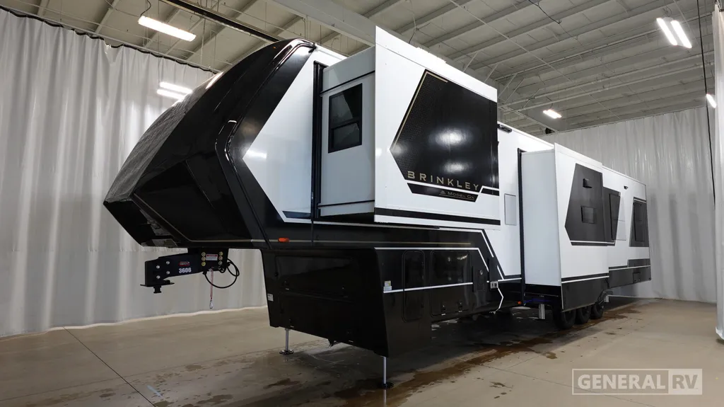 2026 Brinkley Model G 4000, Photos photo 5