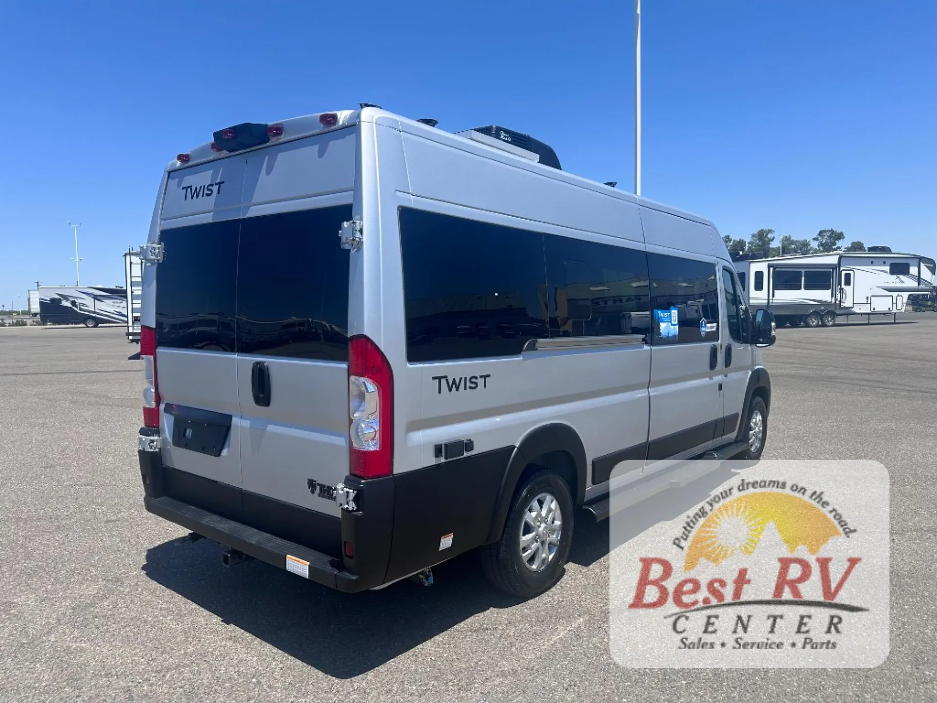 2025 Thor Motor Coach Twist 2HB - Photo 4