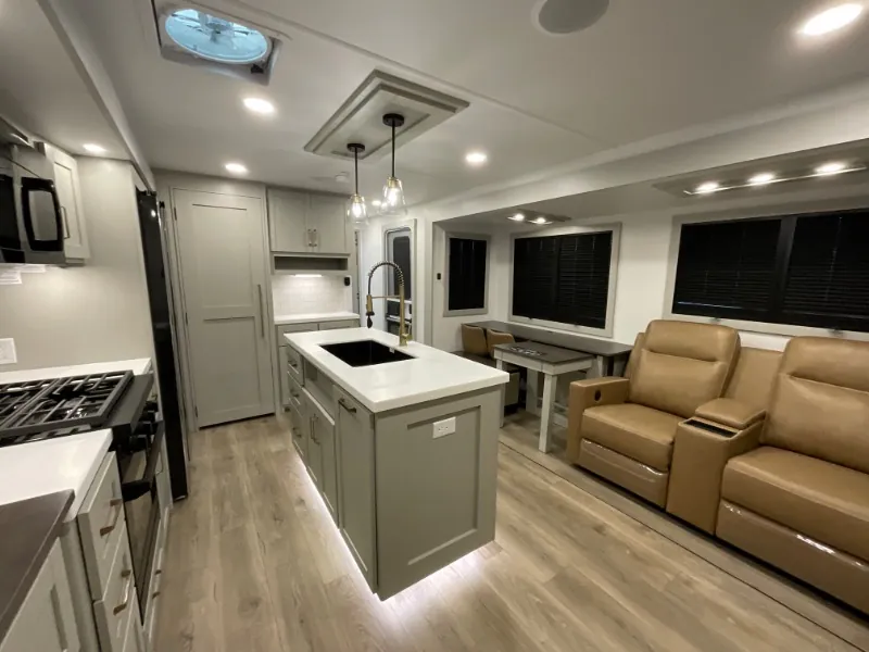 2026 Brinkley Model Z AIR 297, Photos photo 10