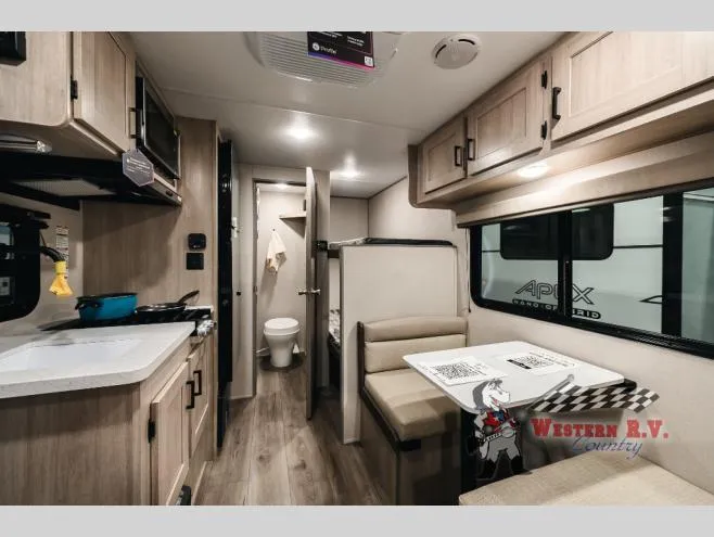 2026 Coachmen Catalina Summit Series 7 164BHX - Photo 4