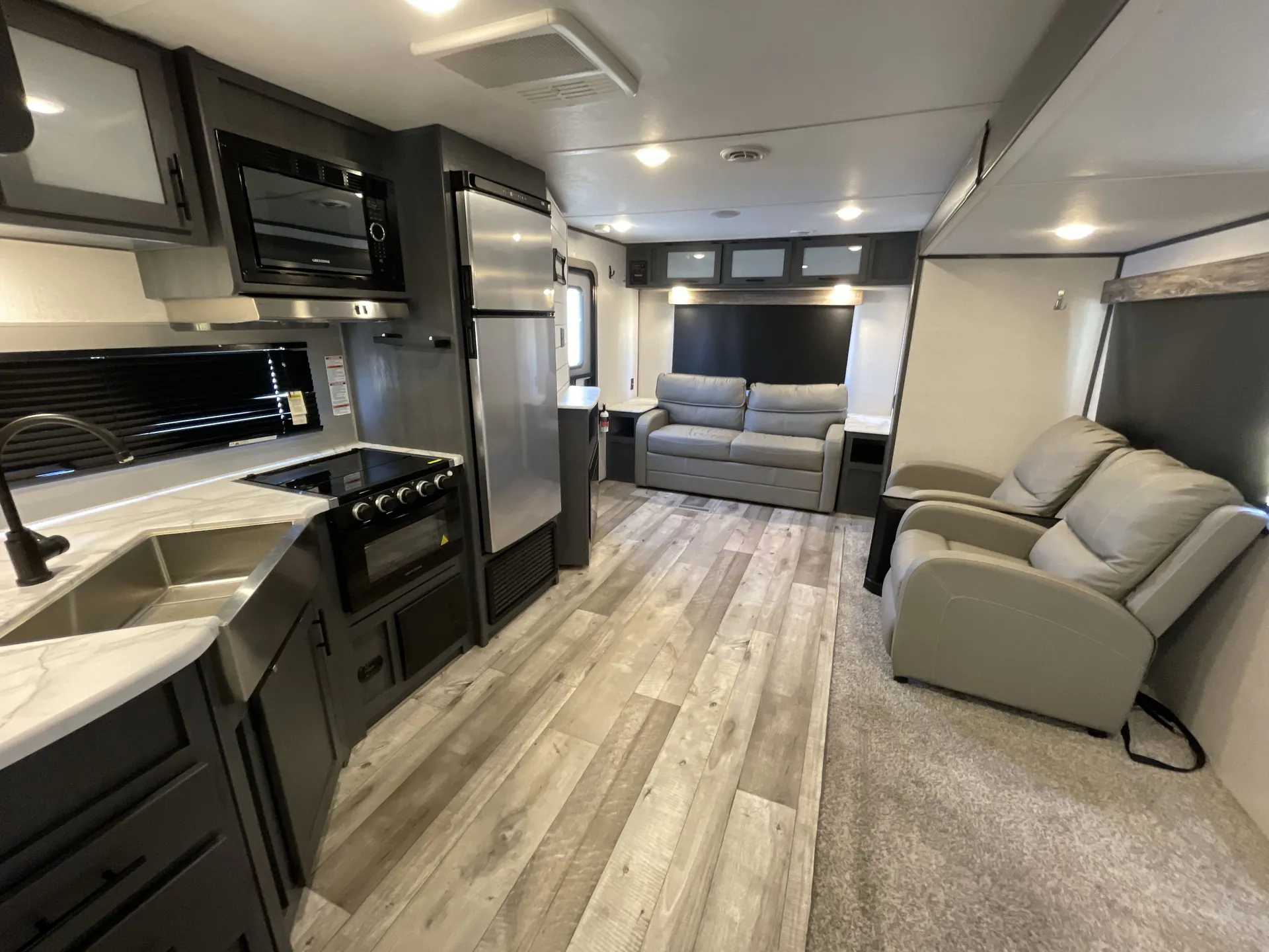2021 Dutchmen Aspen Trail 2860RLS — living area main
