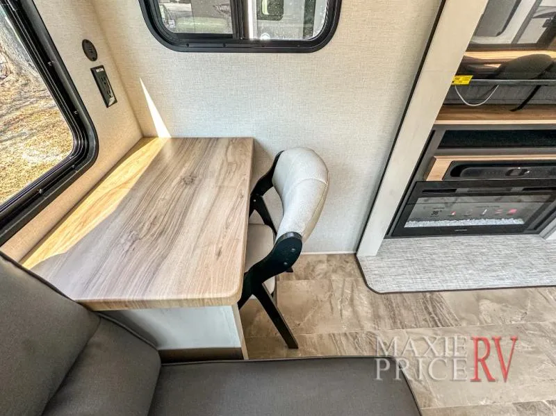 2026 Shasta RVs Phoenix Lite 27BAR - Photo 4