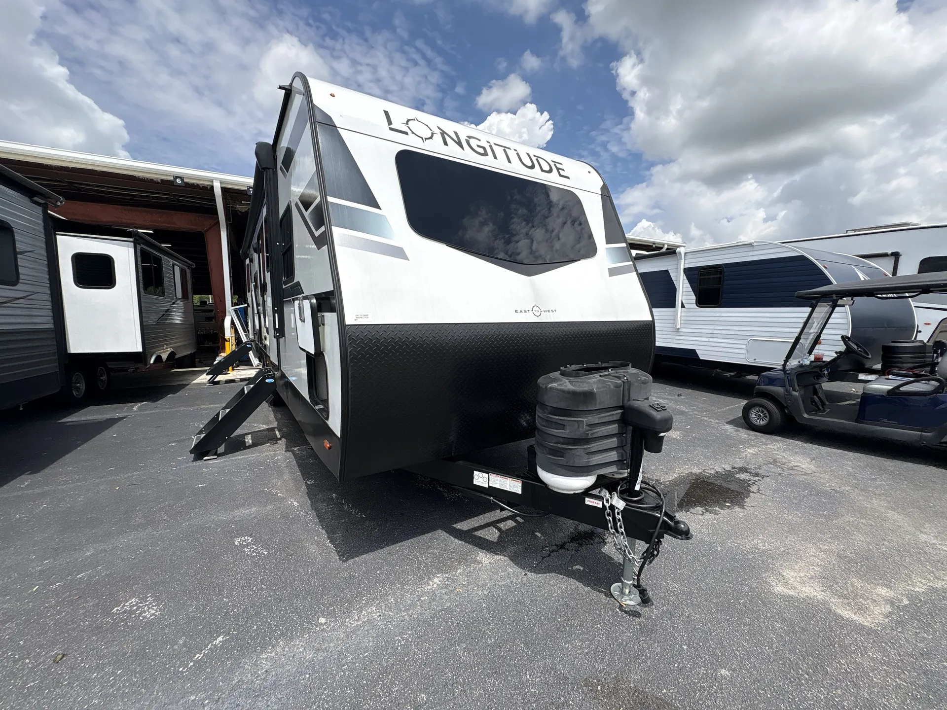2024 East to West Longitude 285BH - Photo 2