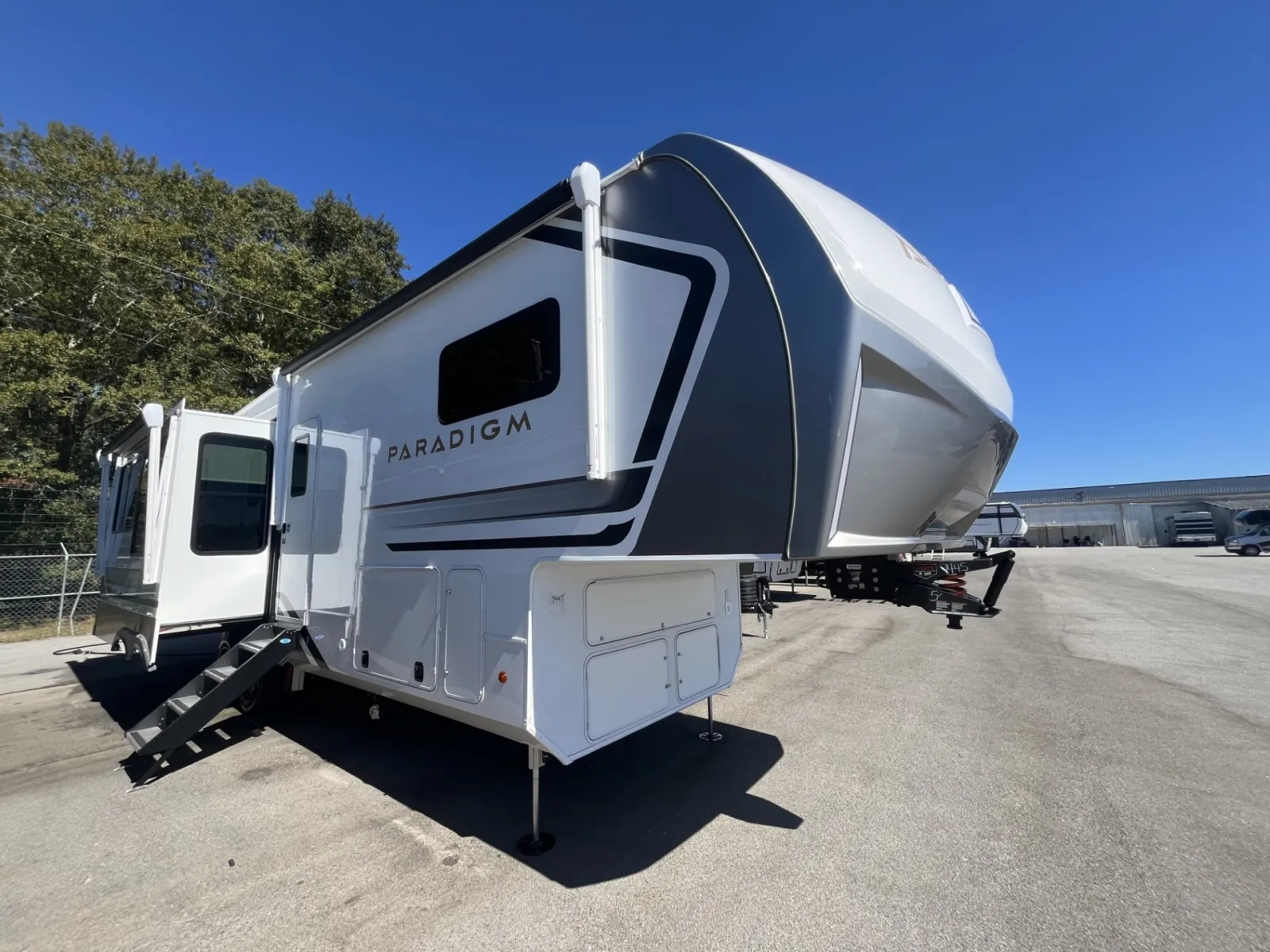 2026 Alliance RV Paradigm 310RL - Photo 2