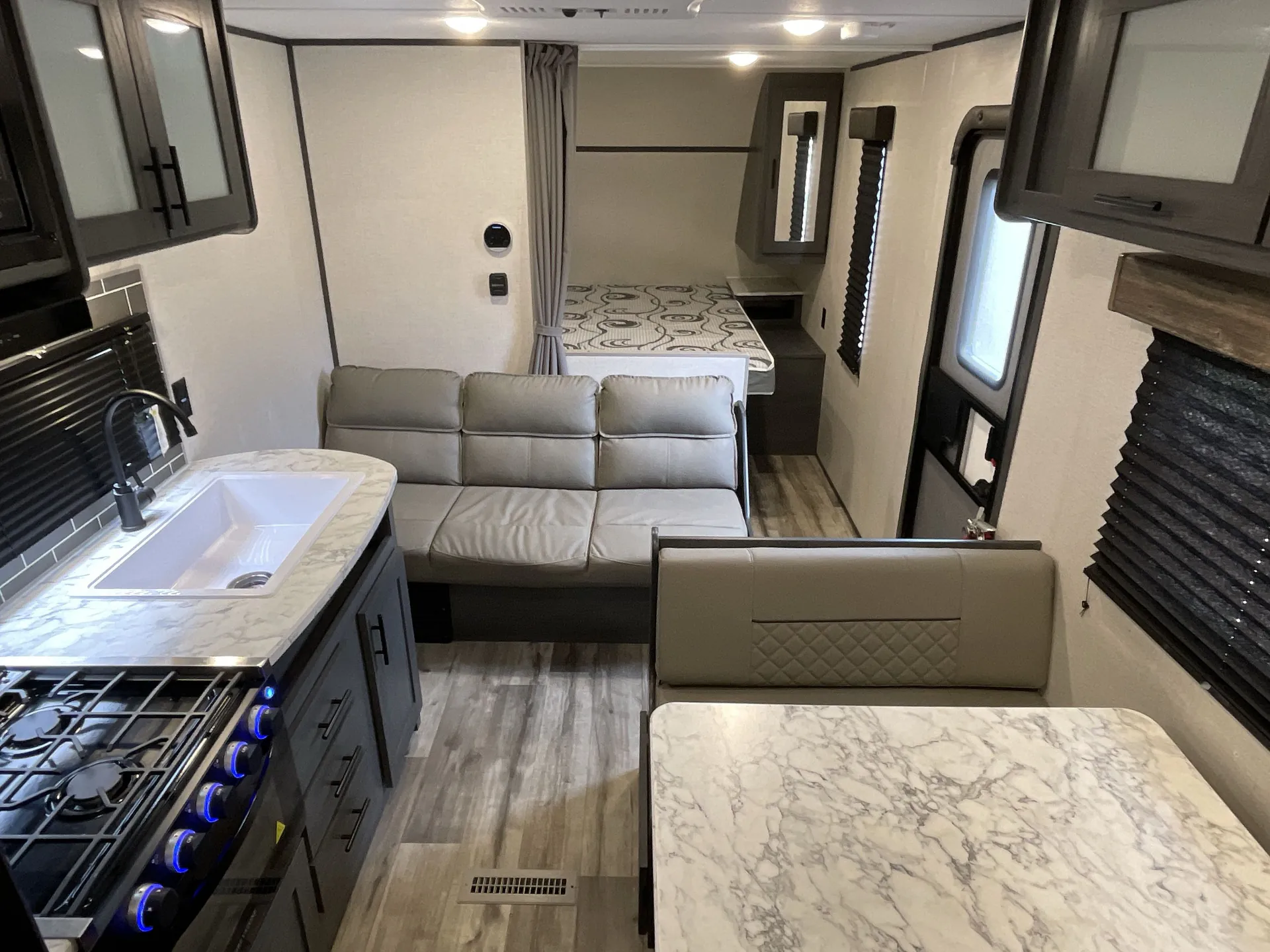 2023 Dutchmen Aspen Trail 2550BHS — living area main