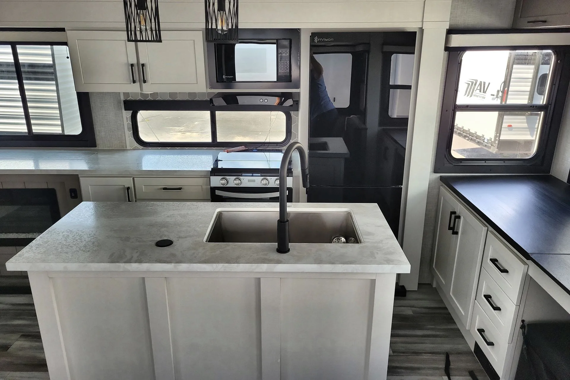 2025 Jayco Jay Feather 27MK - Photo 4