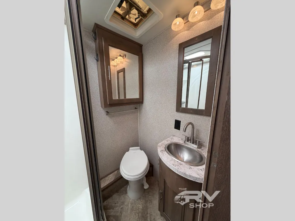 2019 Forest River Georgetown 5 Series GT5 36B5, Photos photo 17