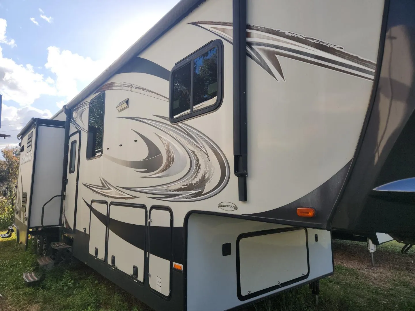 2014 Heartland Cyclone USED    4100 - Photo 2