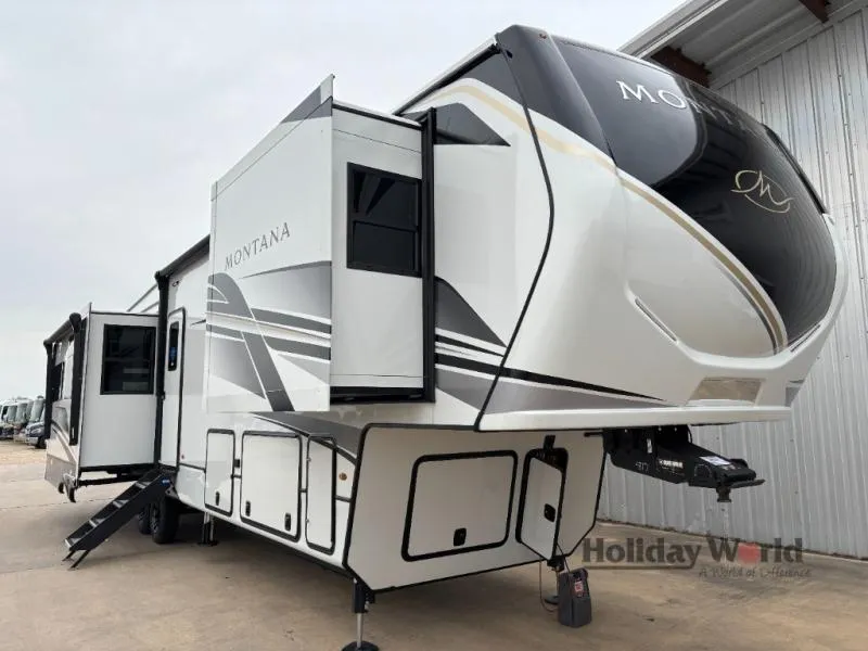 2025 Keystone Montana 3781RL - Photo 2