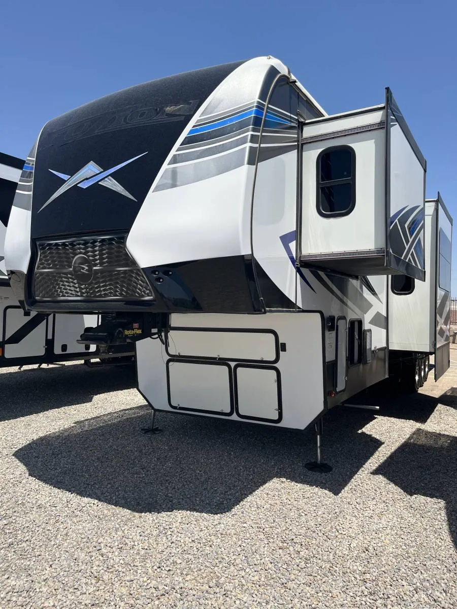 2021 Keystone Fuzion 430 - Photo 2
