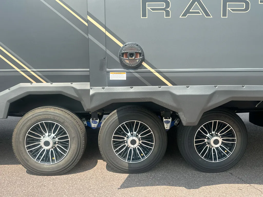 2026 Keystone Raptor 441, Photos photo 23