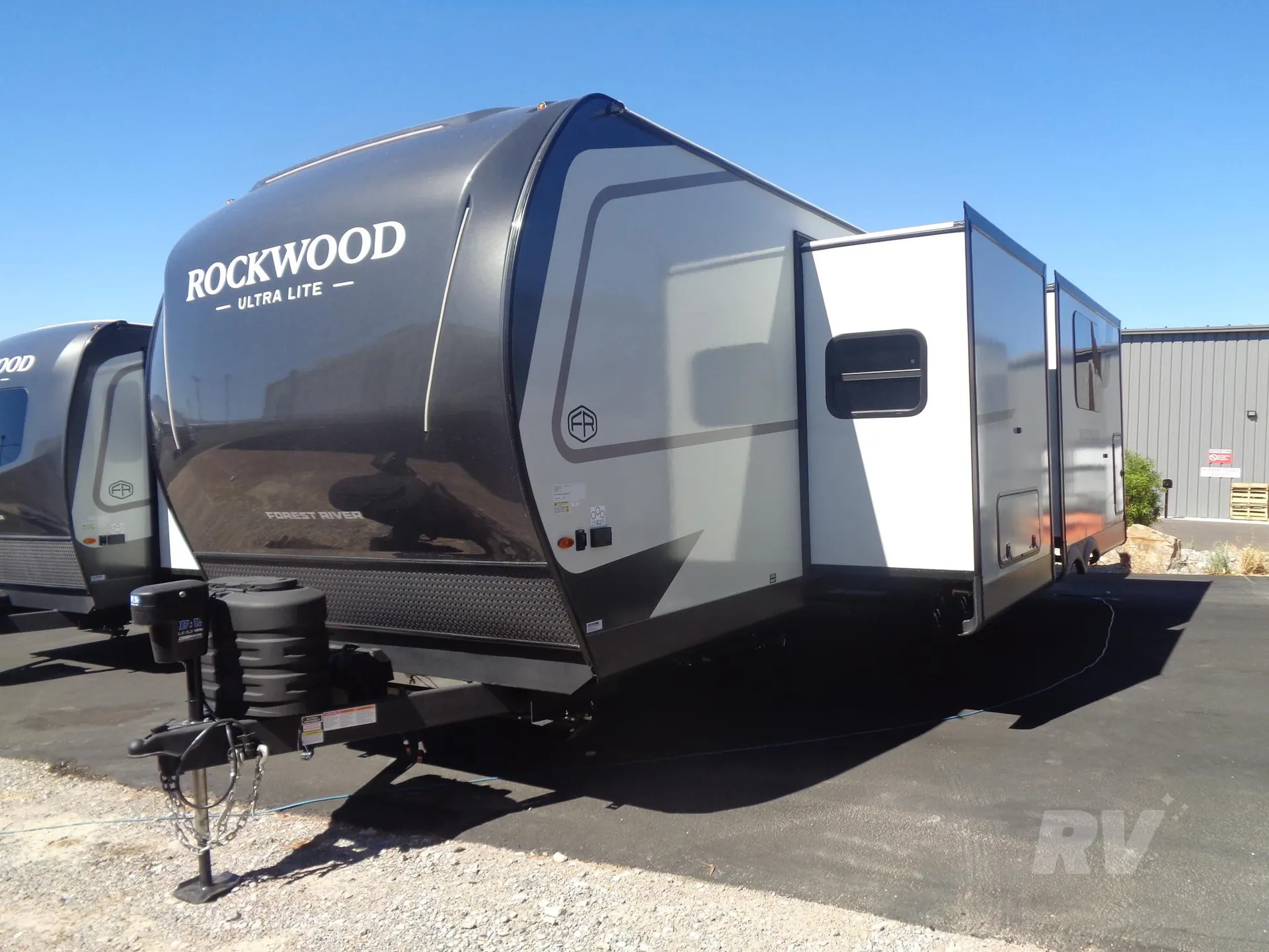 2027 Forest River Rockwood Ultra Lite 2711RK - Photo 3