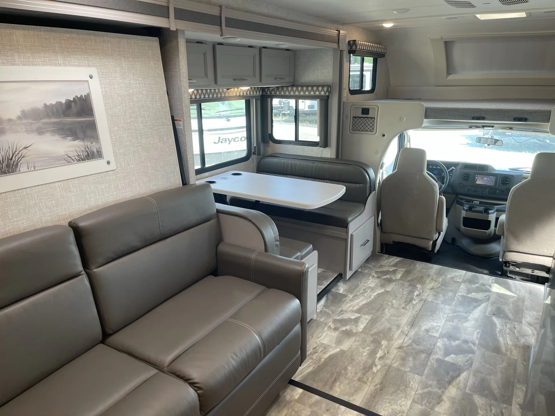 2022 Thor Motor Coach Quantum LC25 — living area main