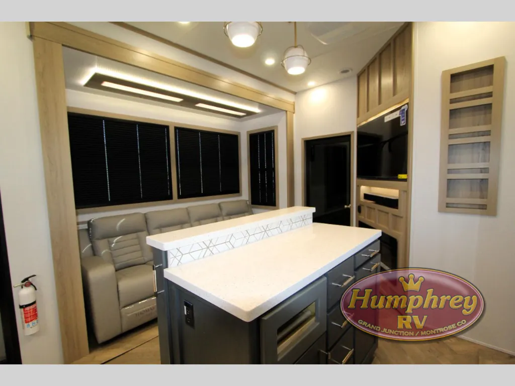 2025 Keystone Raptor 415, Photos photo 17