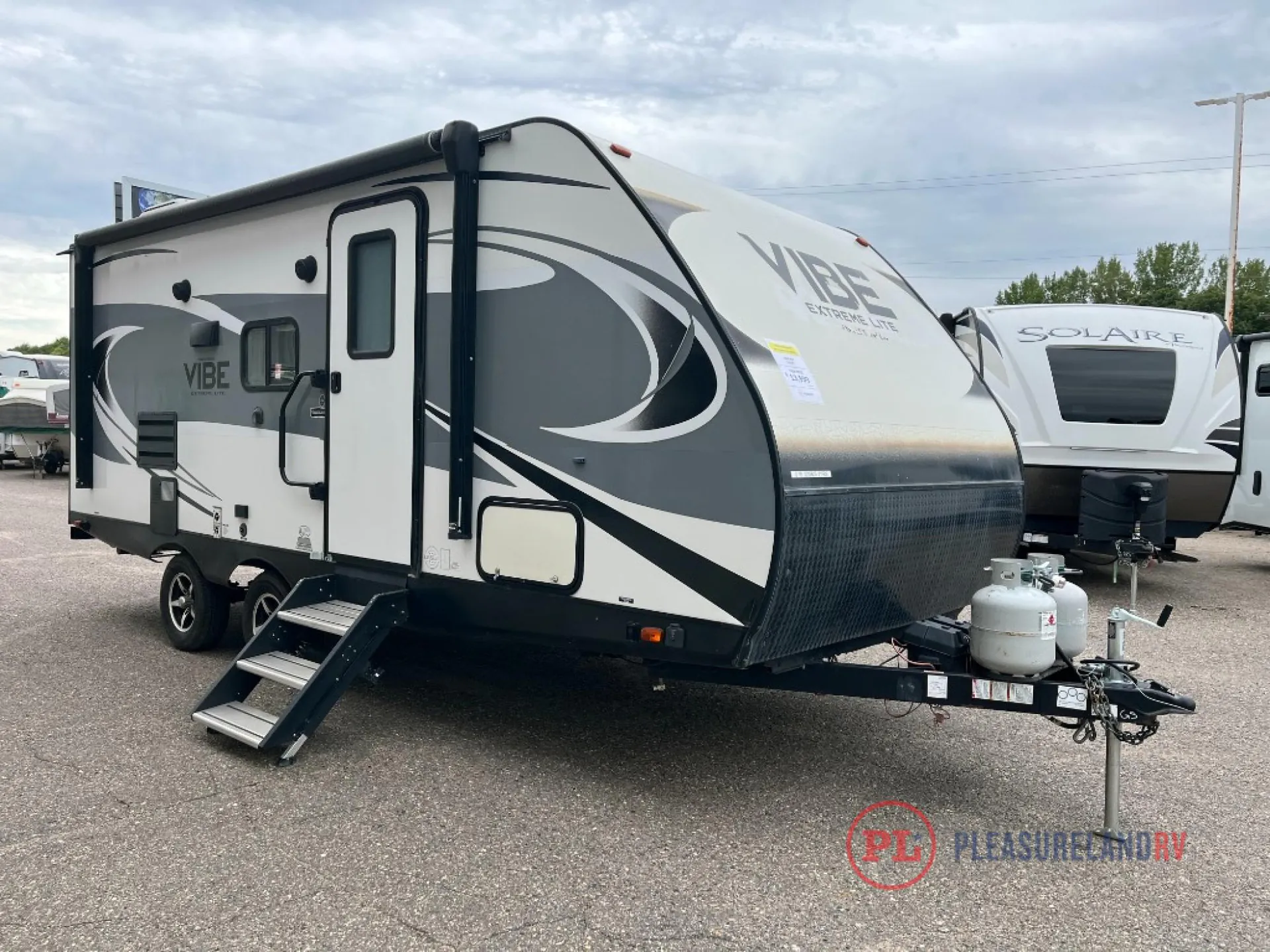 2018 Forest River Vibe Extreme Lite 21FBS - Photo 2