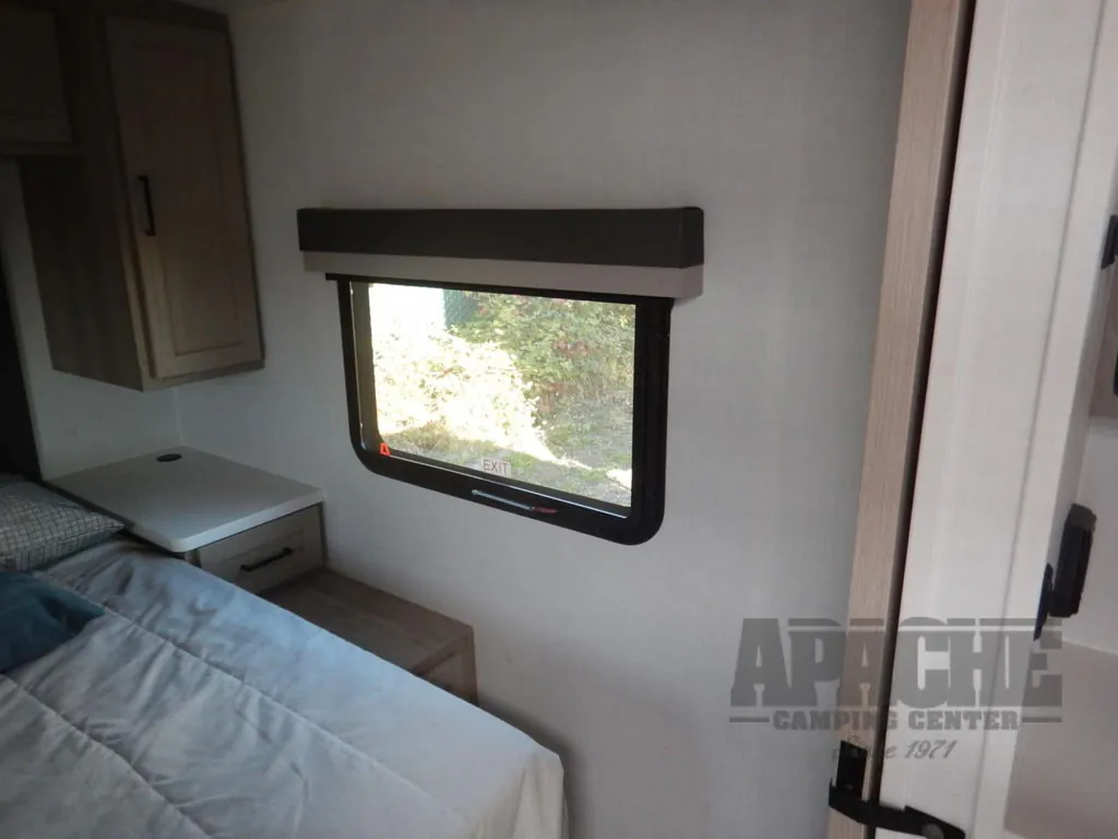 2026 Forest River Flagstaff Micro Lite 25FKB, Photos photo 11