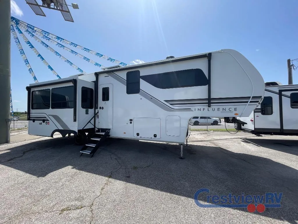 2026 Grand Design Influence 3003RL - Photo 3