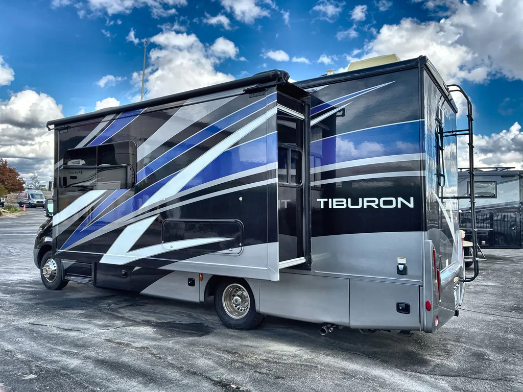 2020 Thor Motor Coach Tiburon 24FB, Photos photo 6