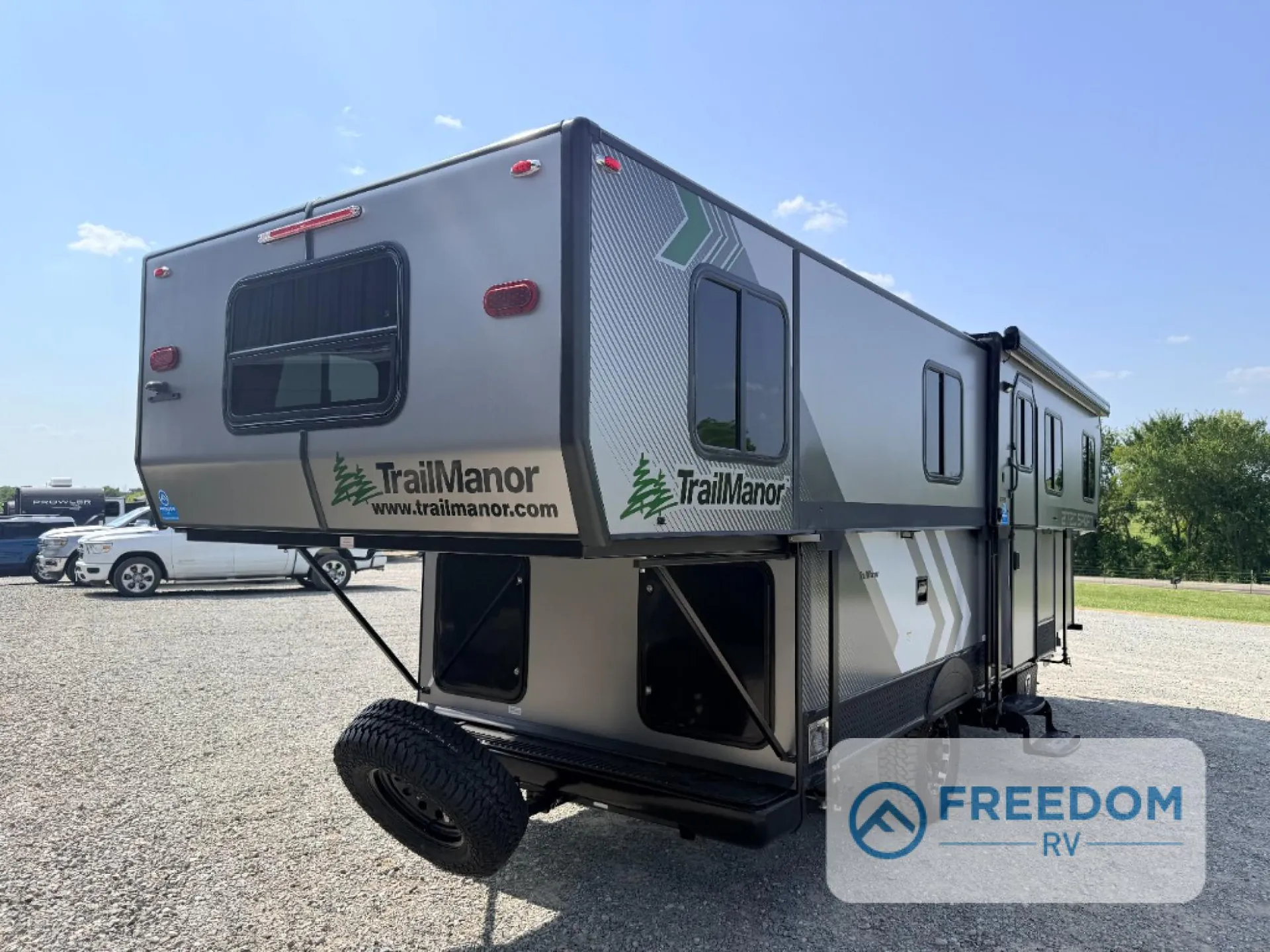 2025 TrailManor 2720 Series 2720QS - Photo 4