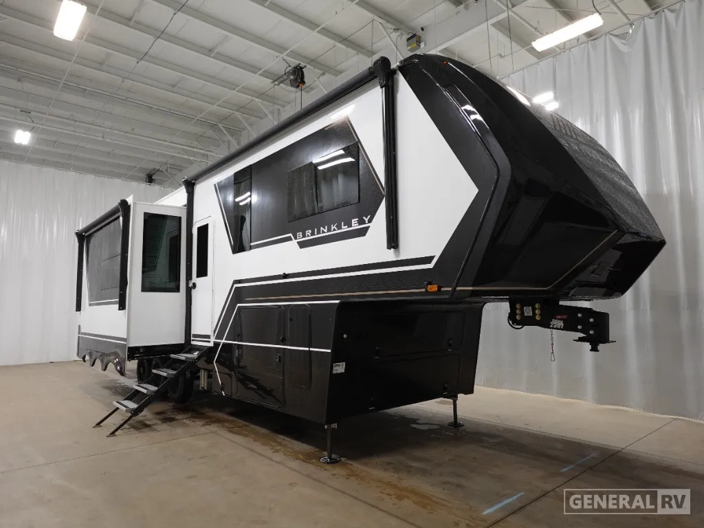 2025 Brinkley Model G 3250 - Photo 2