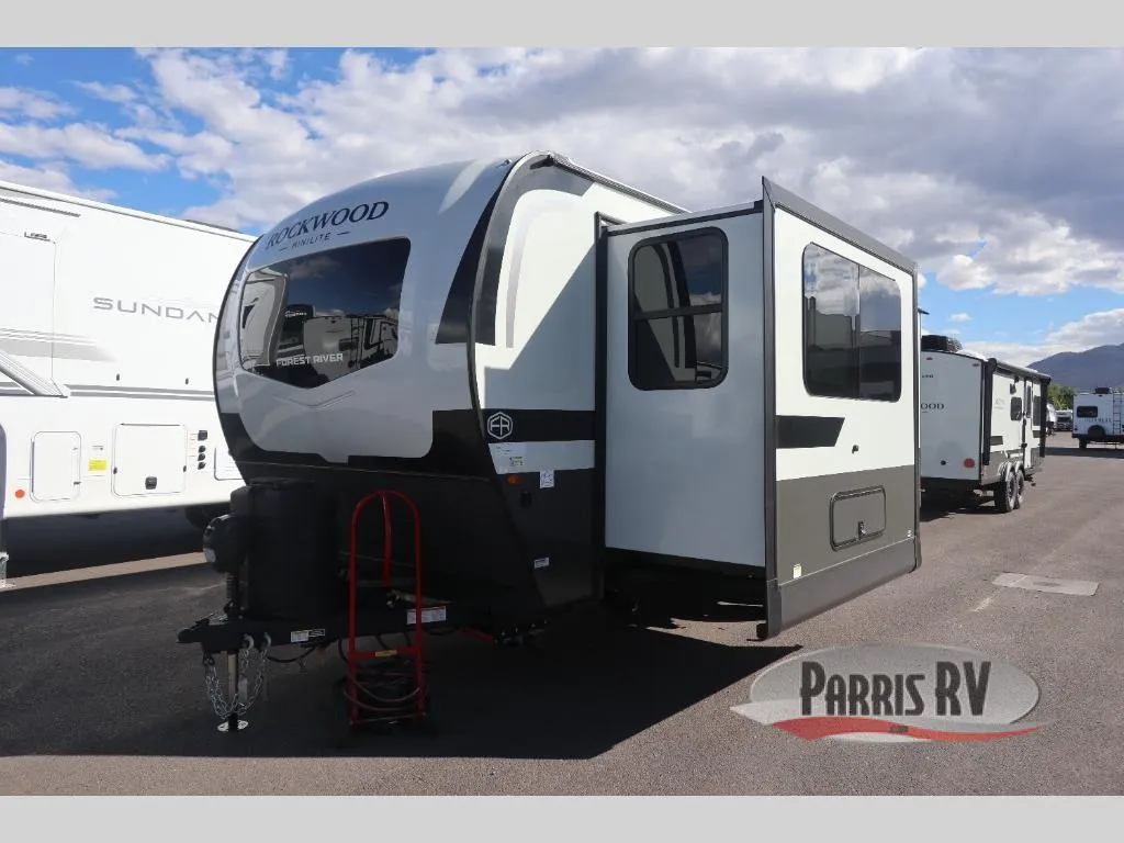 2026 Forest River Rockwood Mini Lite 2506FK - Photo 4