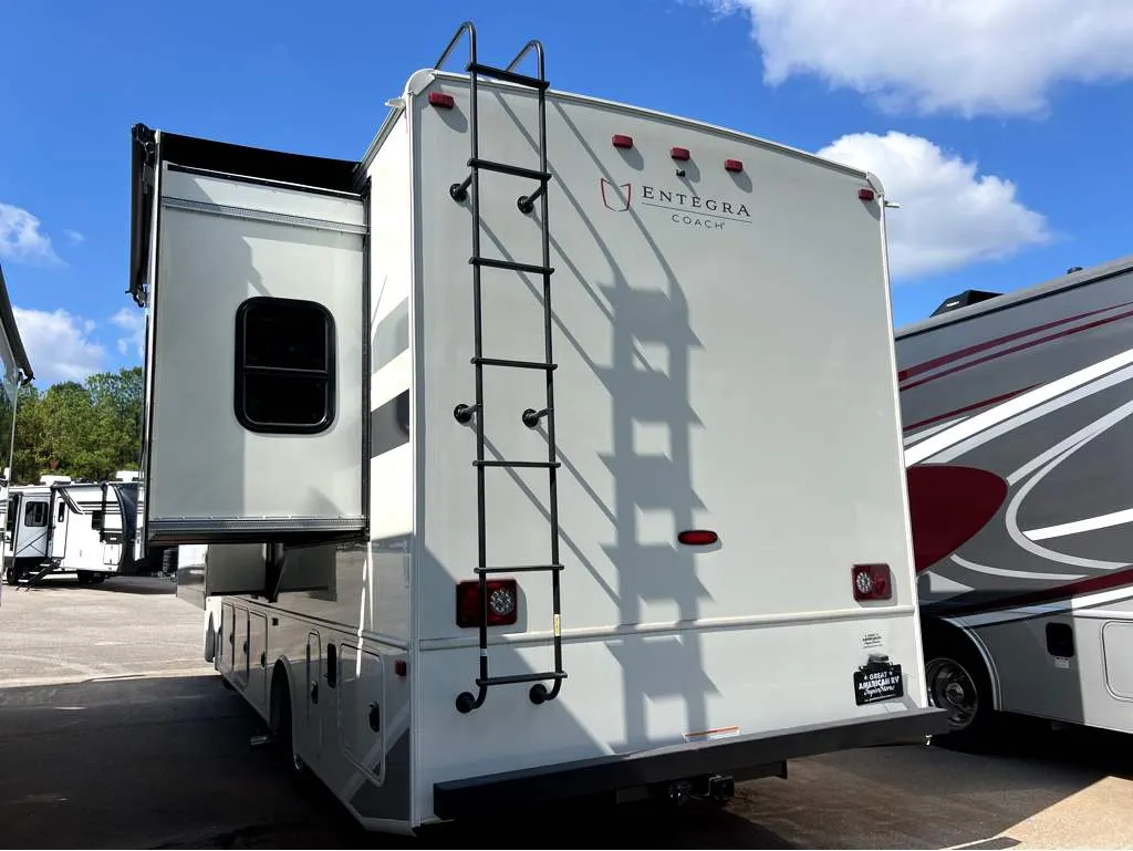 2026 Entegra Coach Vision 27A - Photo 4
