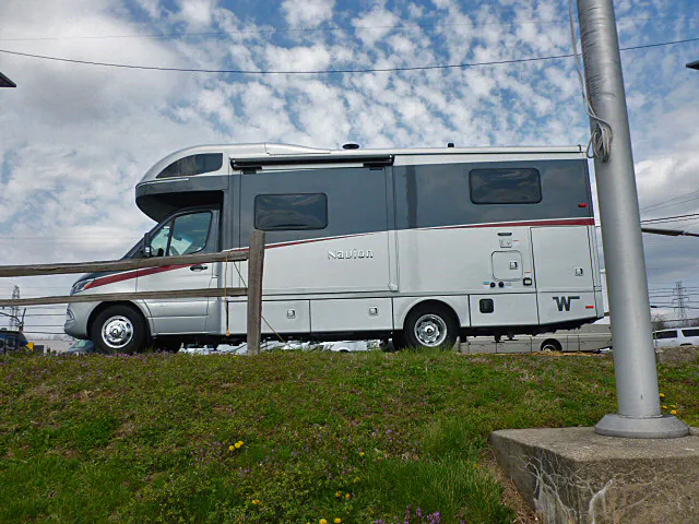 2026 Winnebago Navion 24R - Photo 4