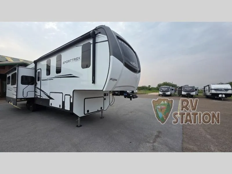 2026 Venture RV SportTrek Touring Edition 354VBH - Main photo