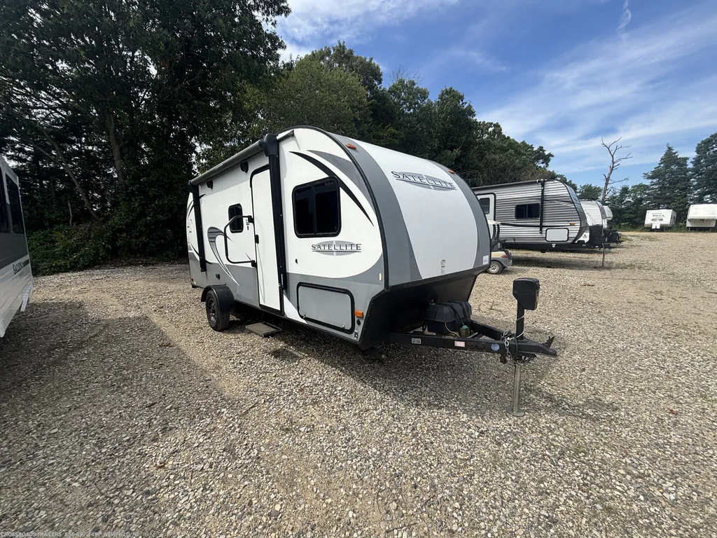 2018 Forest River Vibe 278RLS, Photos photo 29