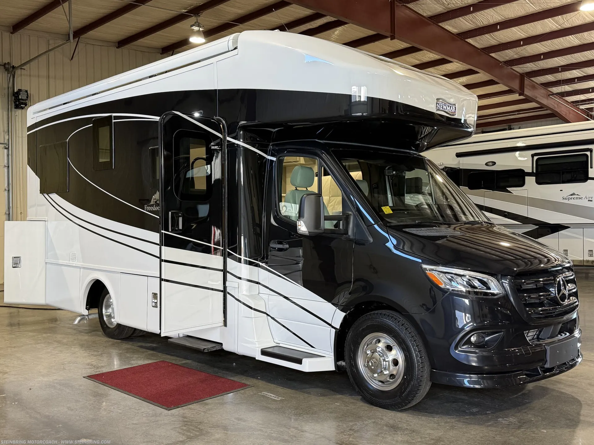 2027 Newmar Freedom Aire 2512 - Photo 2