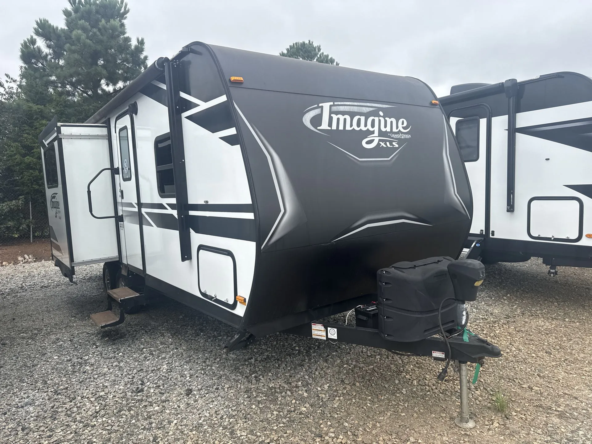2019 Grand Design Imagine XLS 22RBE - Photo 2
